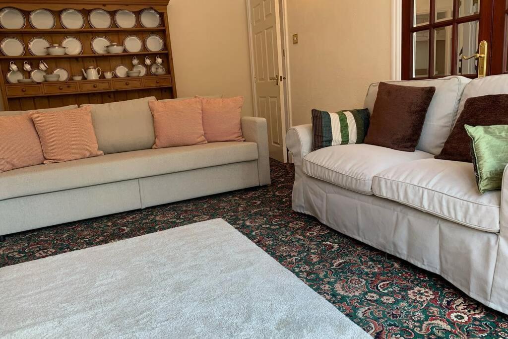 A Charming, Spacious 2 Bedroom Apartment In Lytham 莱瑟姆-圣安妮 外观 照片